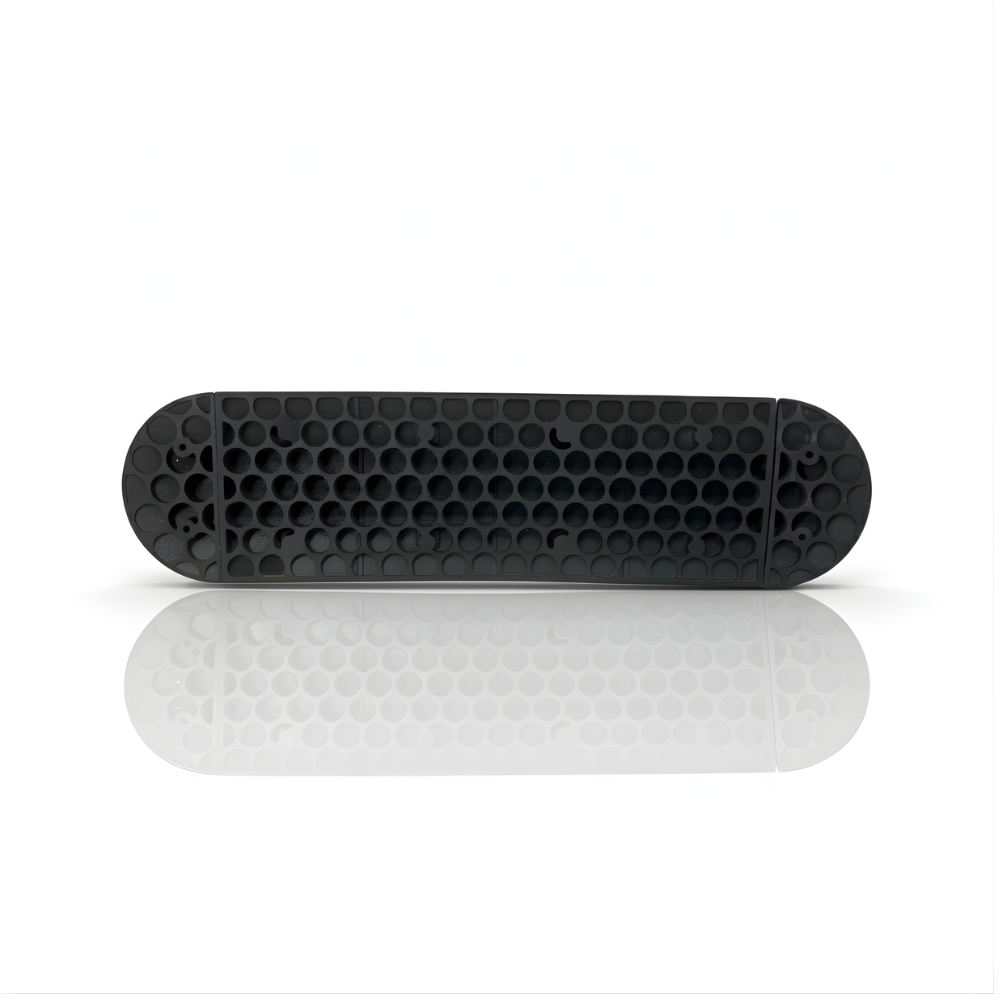 SSBO Polisi Tidur Karet 4 cm – Ukuran 100 × 35 cm, Dilengkapi 2 Ujung Warna Hitam Kuning Reflektif Anti Slip