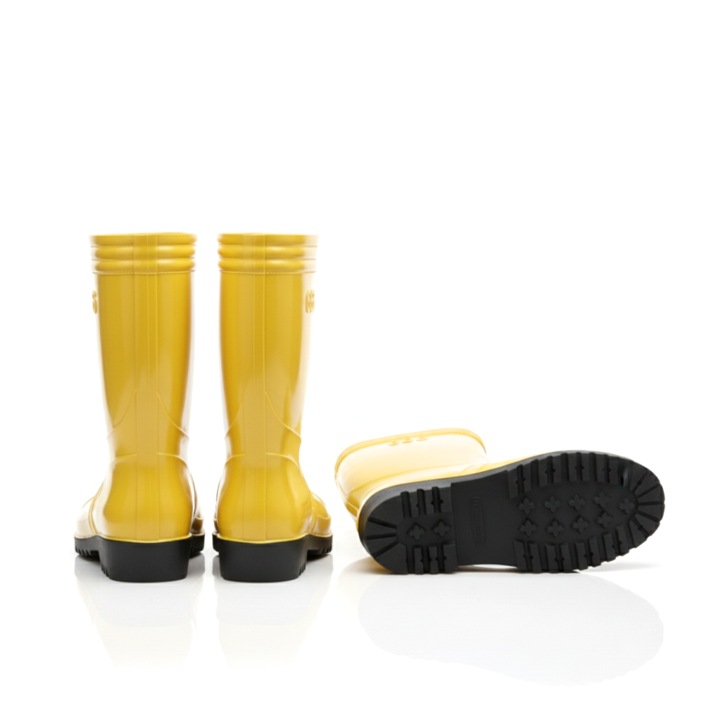 Sepatu Boot Karet Warna Kuning Anti Air & Anti Slip – Tinggi 25 cm, Kuat, Lentur & Nyaman Dipakai