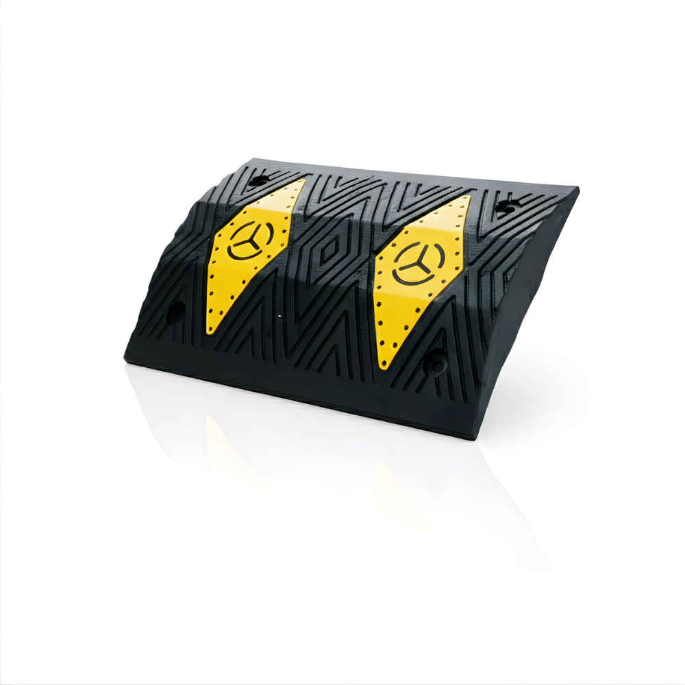 Polisi Tidur SSBO Karet 4 cm – Ukuran 50×35 cm, Reflektif, Anti Slip & Tahan Lama