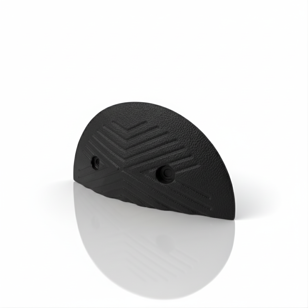 Ujung Polisi Tidur SSBO 4 × 18 × 35 cm – Warna Hitam, Anti Slip & Mudah Dipasang