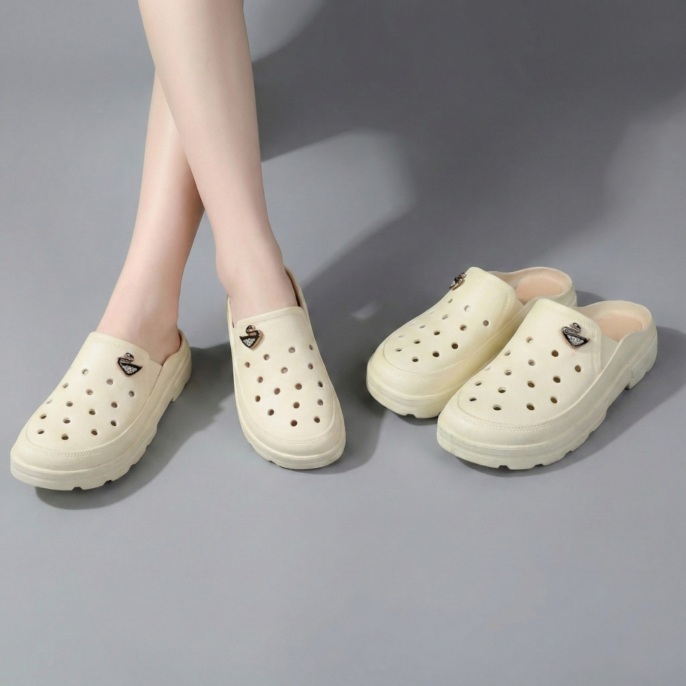 Sandal Slip On Wanita Baim – Bahan Karet Empuk, Ringan & Anti Slip (Hitam, Cream, Coklat)